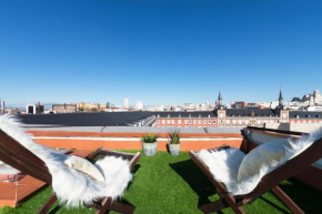 Historic penthouse Plaza Mayor